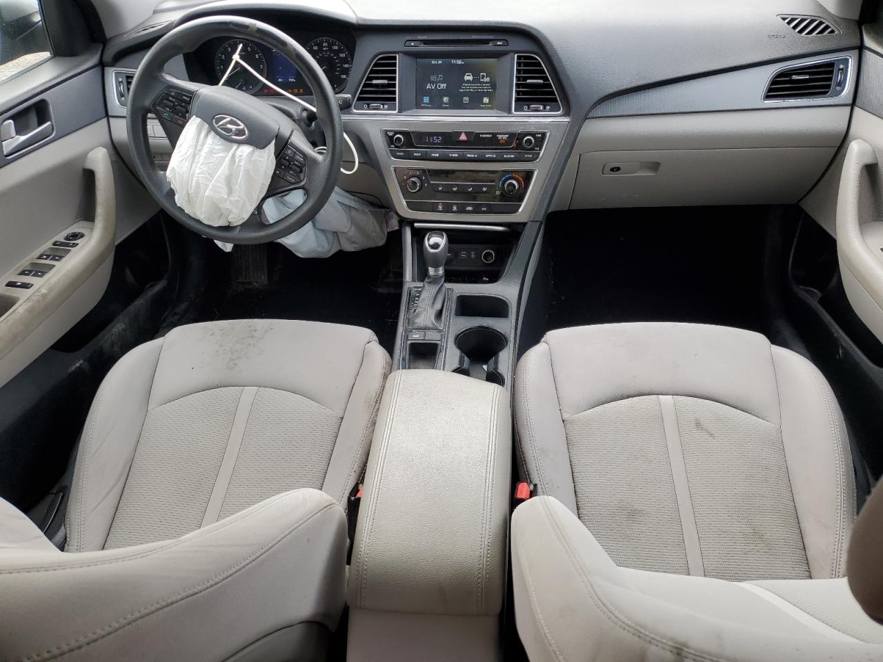 2017 Hyundai Sonata Se VIN: 5NPE24AF8HH568487 Lot: 89463575