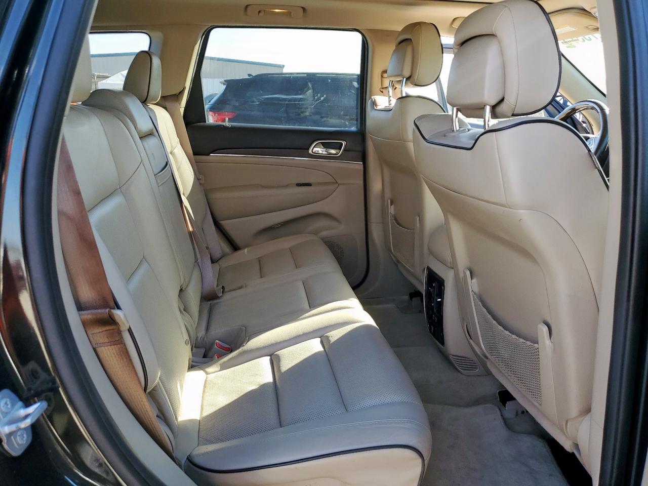 2015 Jeep Grand Cherokee Overland VIN: 1C4RJECG7FC635377 Lot: 86275375