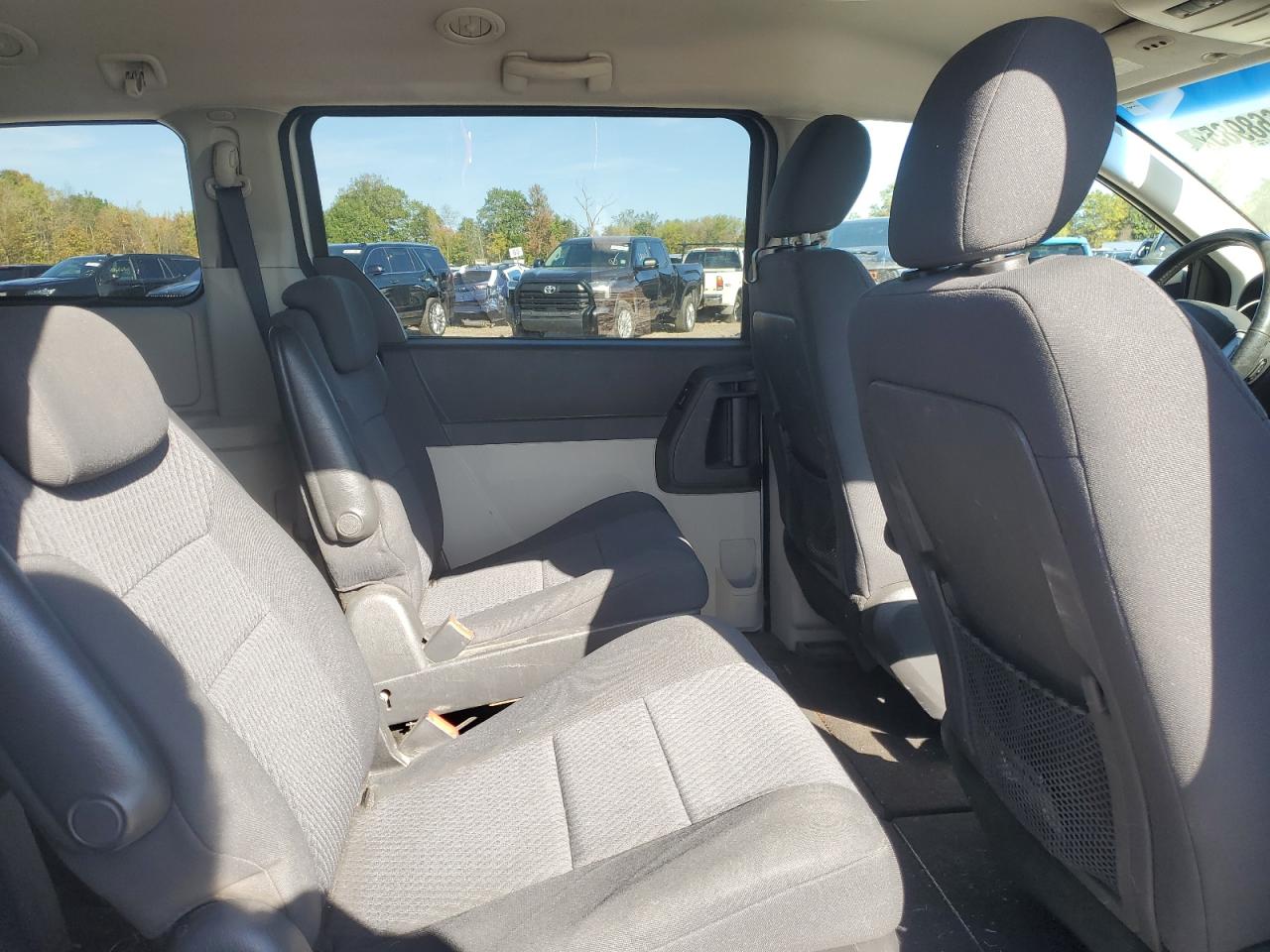 2010 Dodge Grand Caravan Sxt VIN: 2D4RN5D1XAR215789 Lot: 85668985
