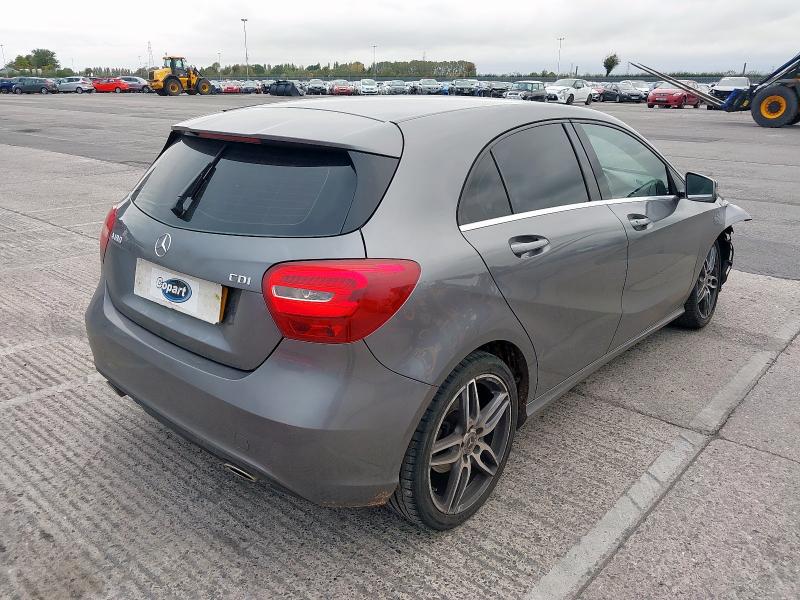 2013 MERCEDES-BENZ A CLASS A180 CDI BLUEEFFICIENCY SPORT 5DR