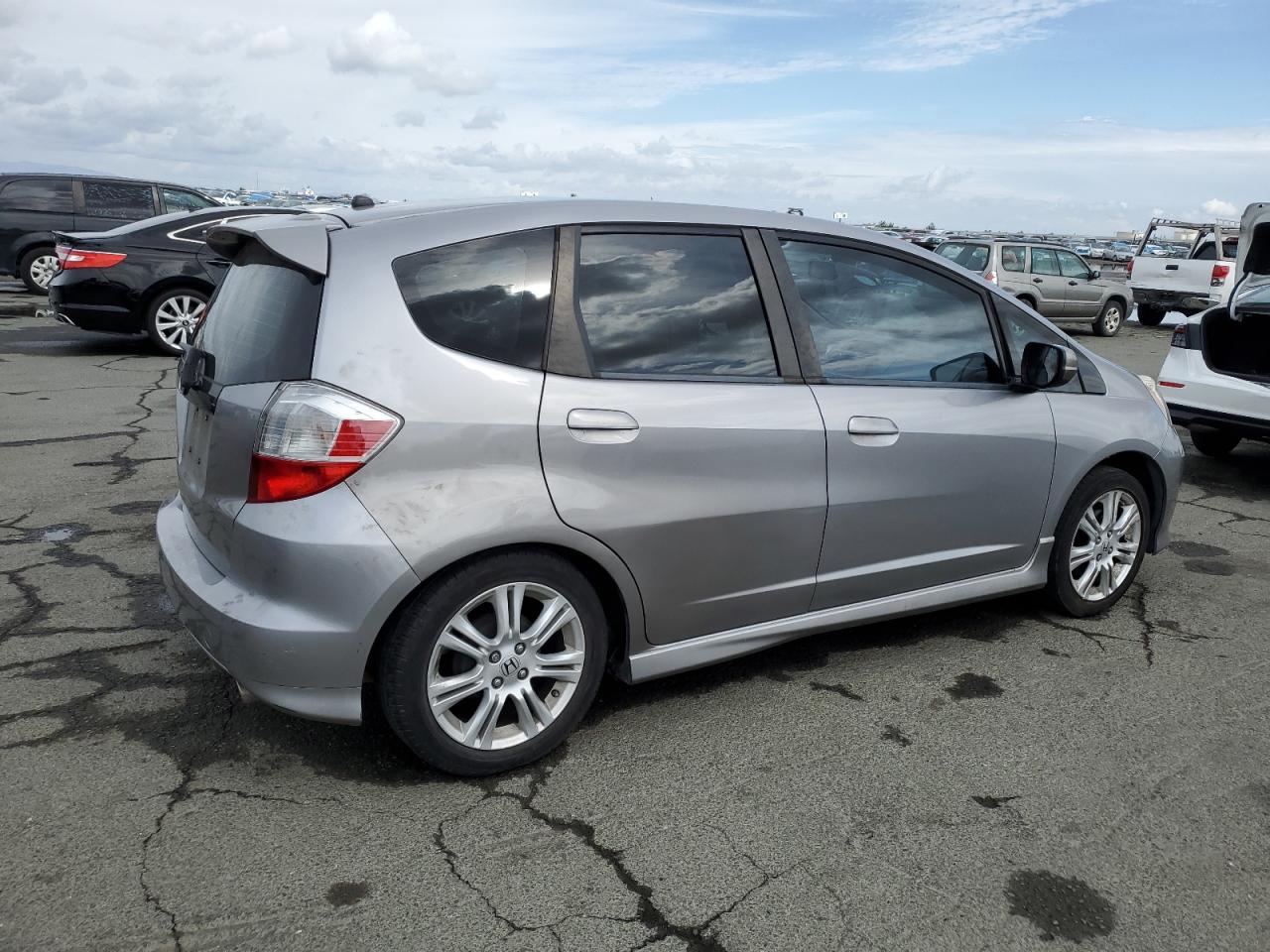 2009 Honda Fit Sport VIN: JHMGE88669C000473 Lot: 84813725