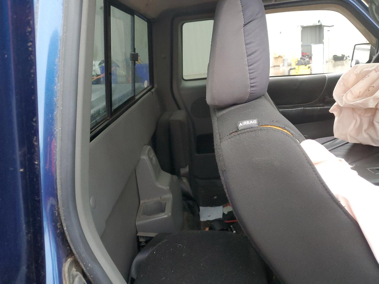 2011 Ford Ranger Super Cab VIN: 1FTKR4EE1BPA15594 Lot: 90351925