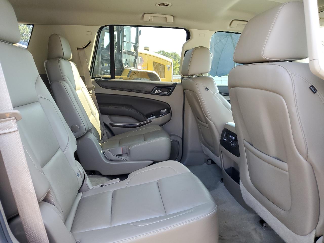 2015 Chevrolet Tahoe K1500 Lt VIN: 1GNSKBKC4FR587837 Lot: 84640165