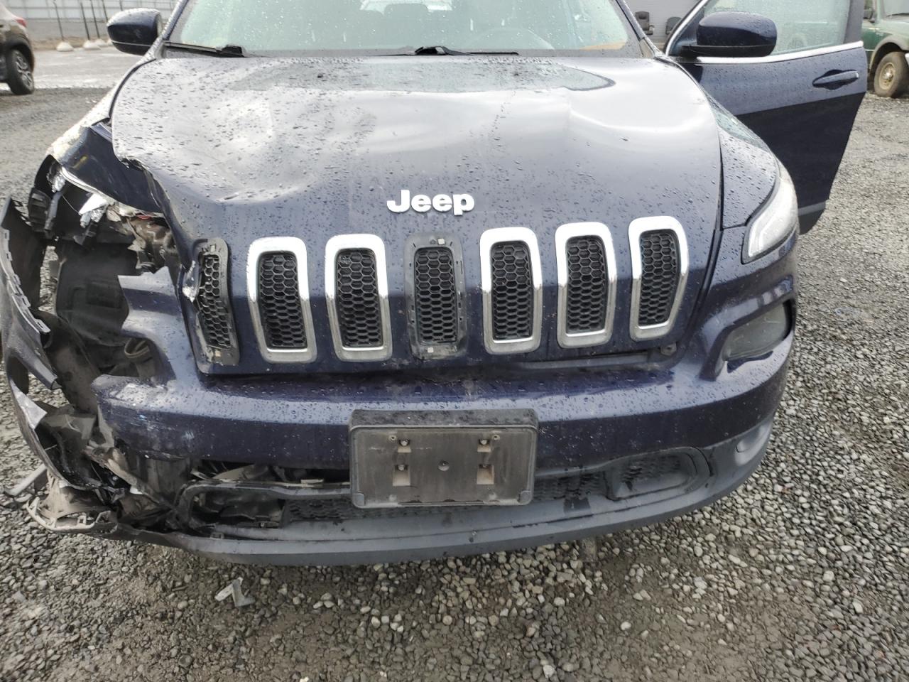 2016 Jeep Cherokee Latitude VIN: 1C4PJMCS2GW103928 Lot: 82004335