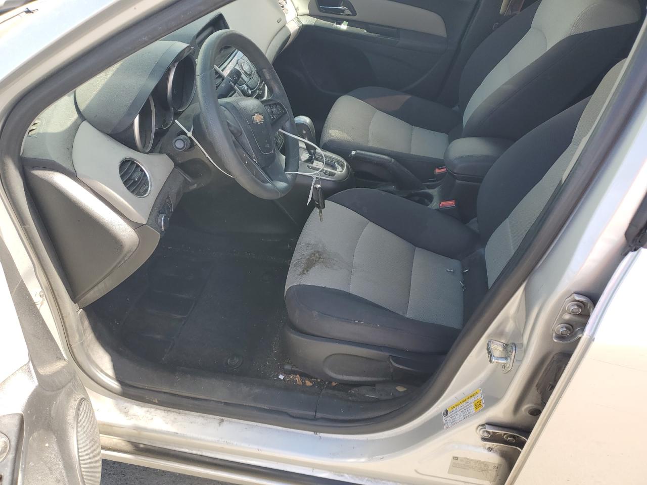 2014 Chevrolet Cruze Ls VIN: 1G1PA5SG7E7203235 Lot: 85371125