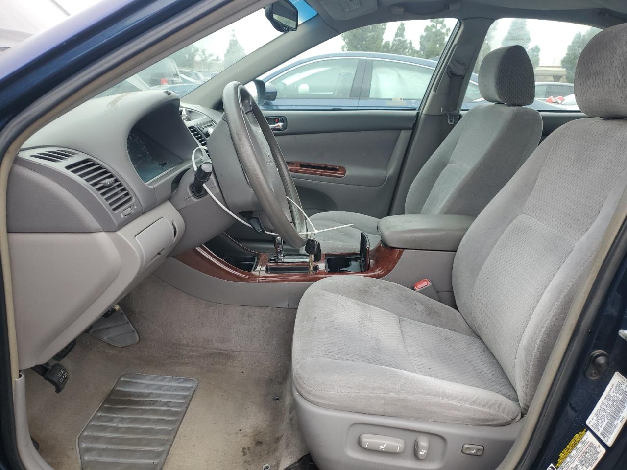 2004 Toyota Camry Le VIN: 4T1BE32K24U300997 Lot: 84366275