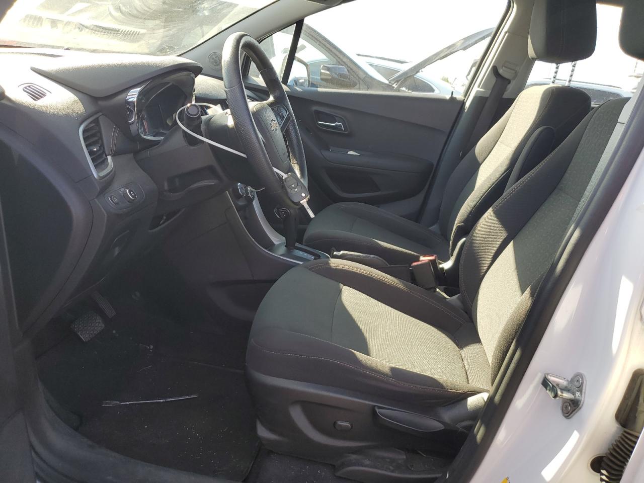 2019 Chevrolet Trax Ls VIN: 3GNCJKSB8KL143098 Lot: 87471925