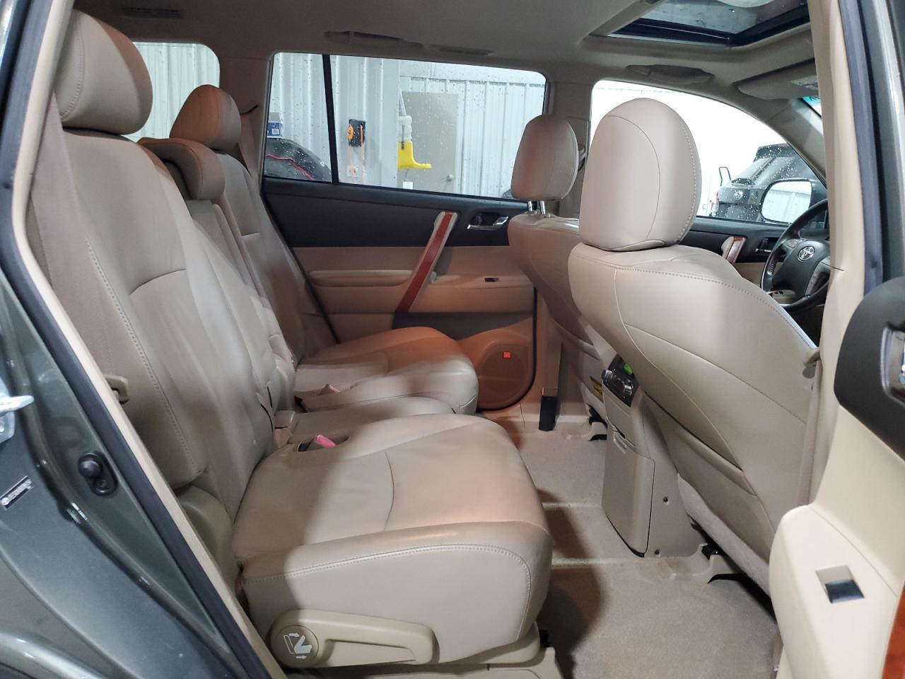 2008 Toyota Highlander Limited VIN: JTEES42A382086154 Lot: 90895685