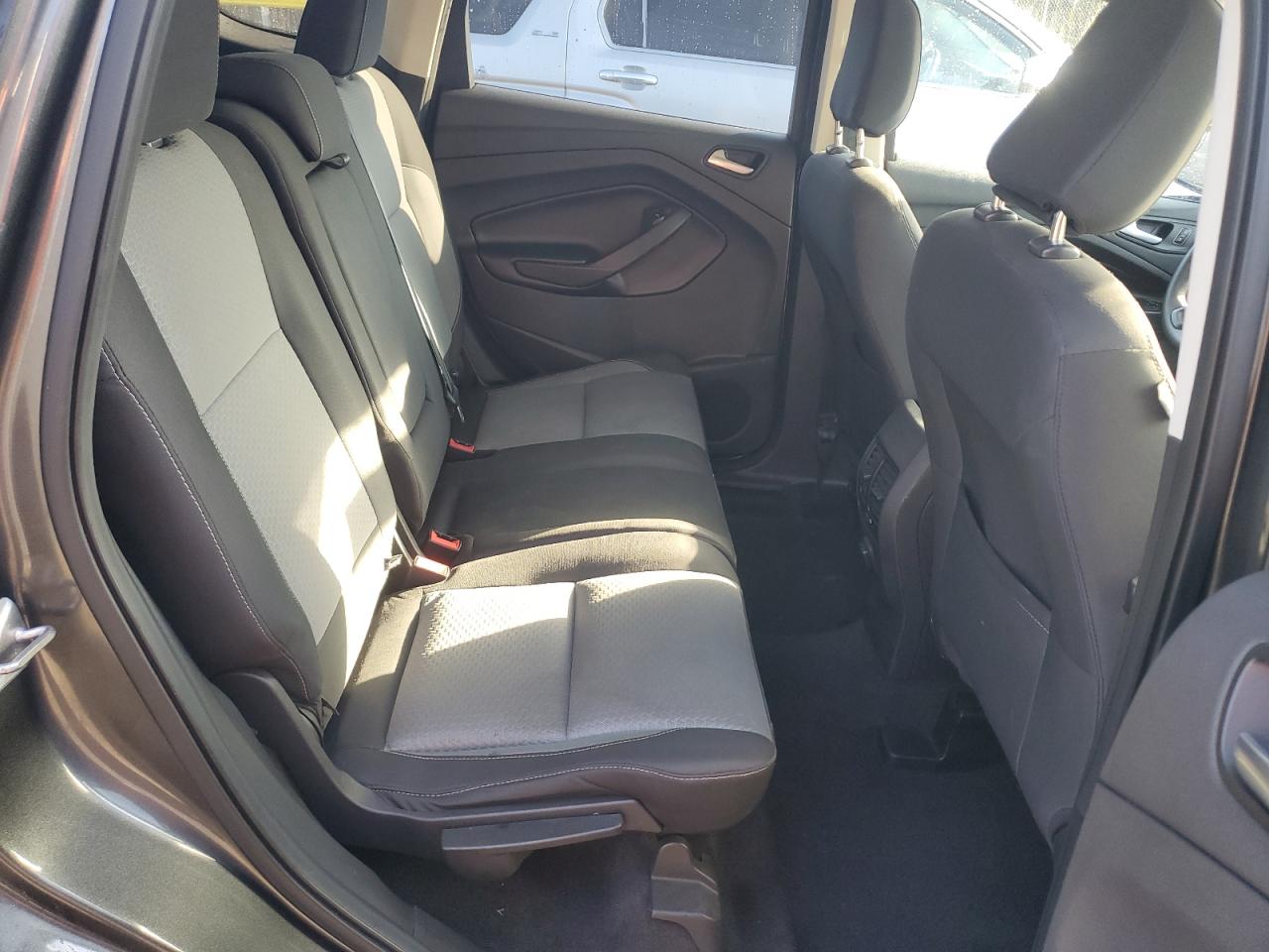 2018 Ford Escape Se VIN: 1FMCU9GD3JUA32171 Lot: 86525625