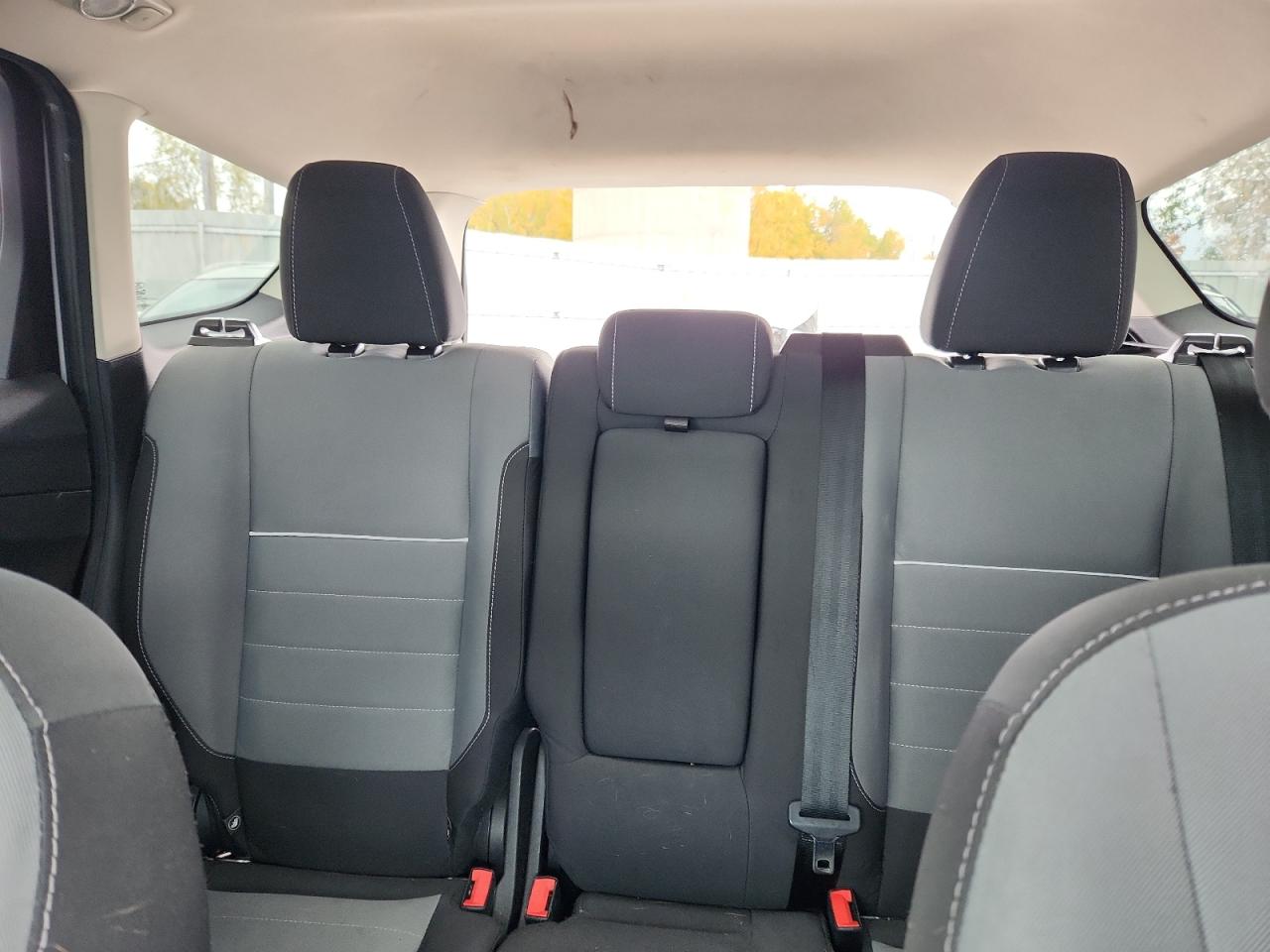 2015 Ford Escape Se VIN: 1FMCU9G9XFUA11322 Lot: 89696505