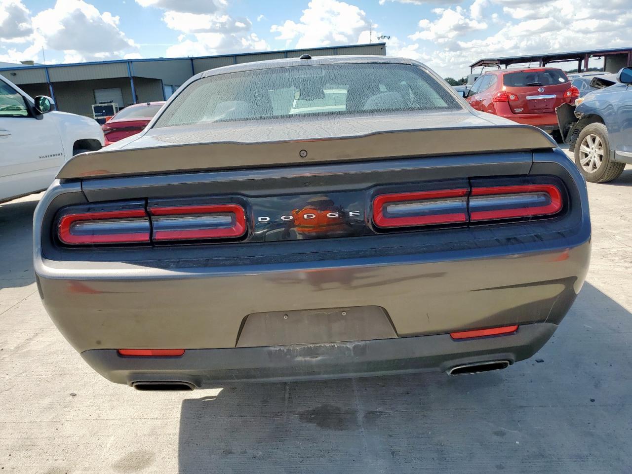 2018 Dodge Challenger Sxt VIN: 2C3CDZAGXJH242586 Lot: 85160745