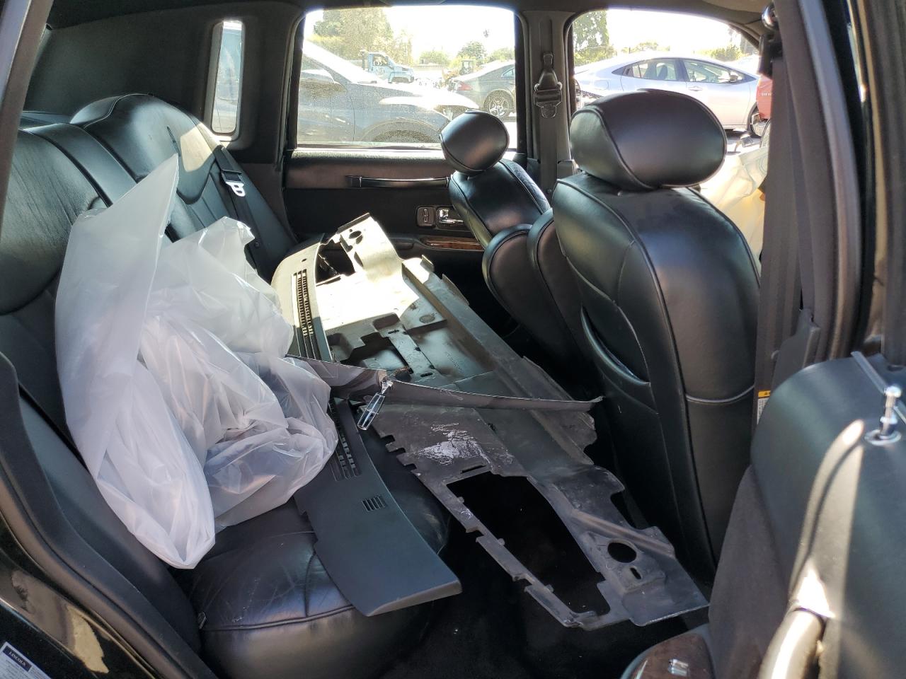 1995 Lincoln Town Car Executive VIN: 1LNLM81W7SY682393 Lot: 86265565