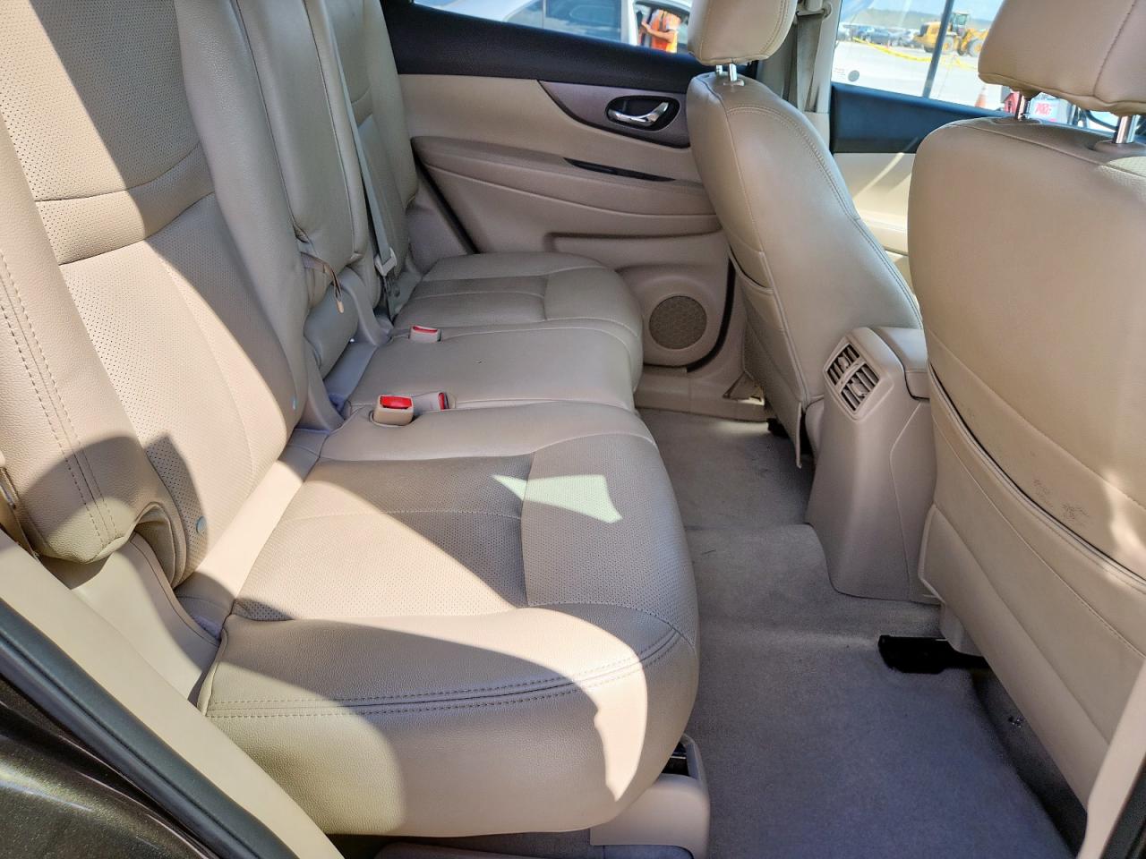 2015 Nissan Rogue S VIN: 5N1AT2MT3FC918601 Lot: 84924895