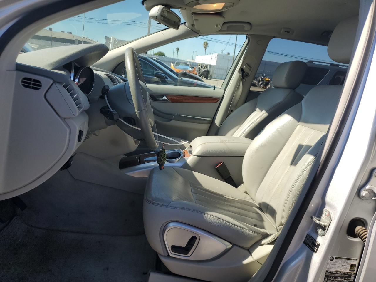 2006 Mercedes-Benz R 350 VIN: 4JGCB65E16A009352 Lot: 87258705