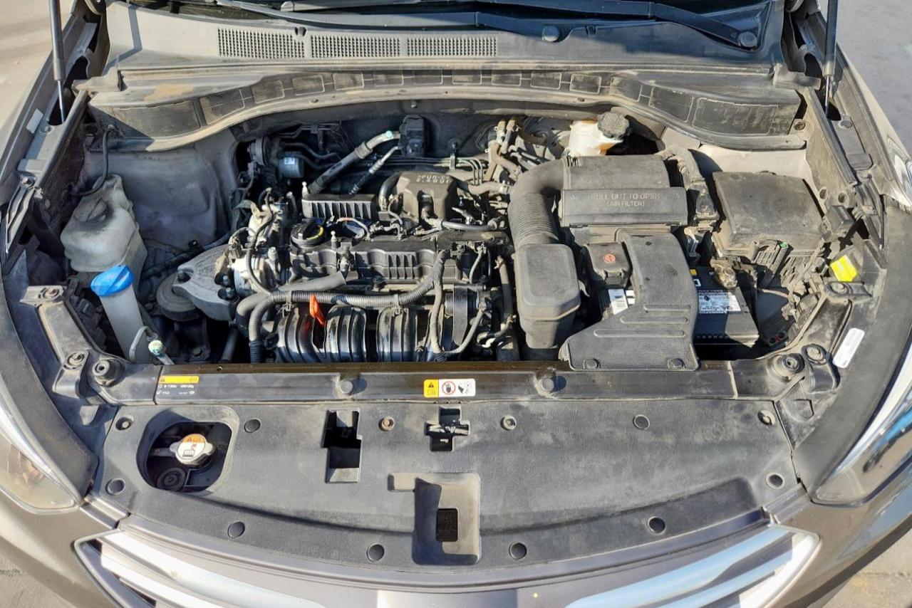 2017 Hyundai Santa Fe Sport VIN: 5XYZU3LB8HG395822 Lot: 82343055