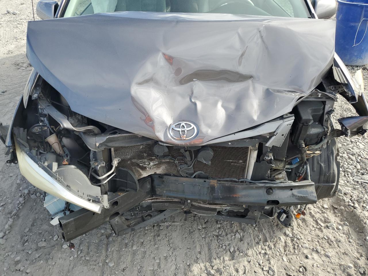 2011 Toyota Sienna Xle VIN: 5TDYK3DC8BS072132 Lot: 85273635