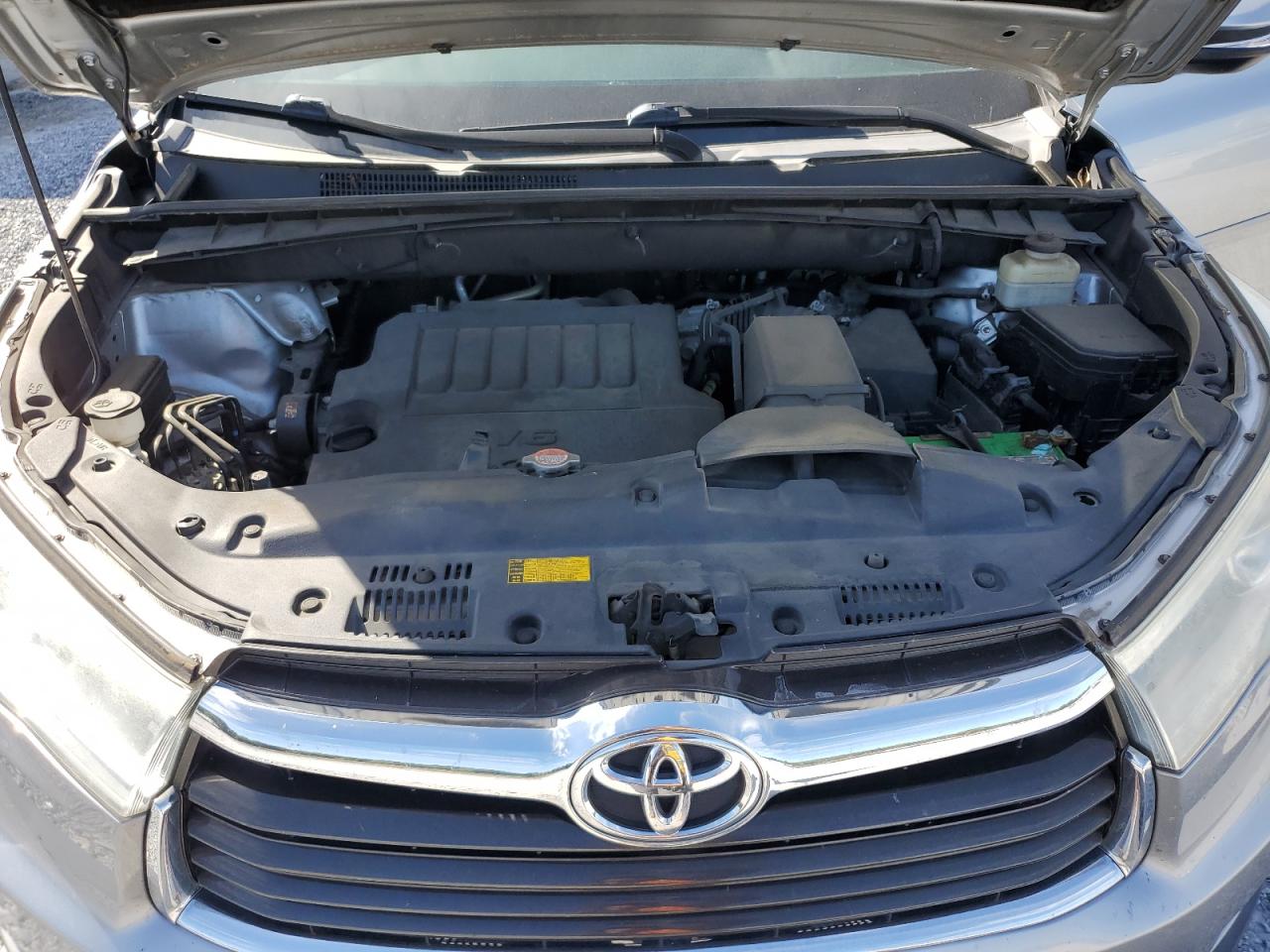 2016 Toyota Highlander Xle VIN: 5TDKKRFH0GS501885 Lot: 82203235