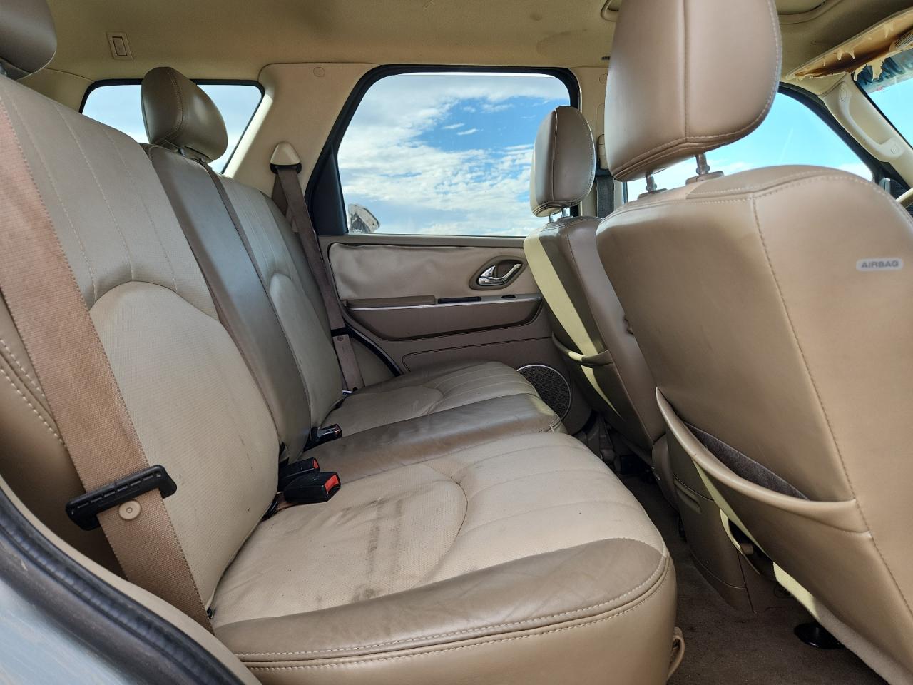 2005 Mercury Mariner VIN: 4M2CU57185DJ20555 Lot: 85885025