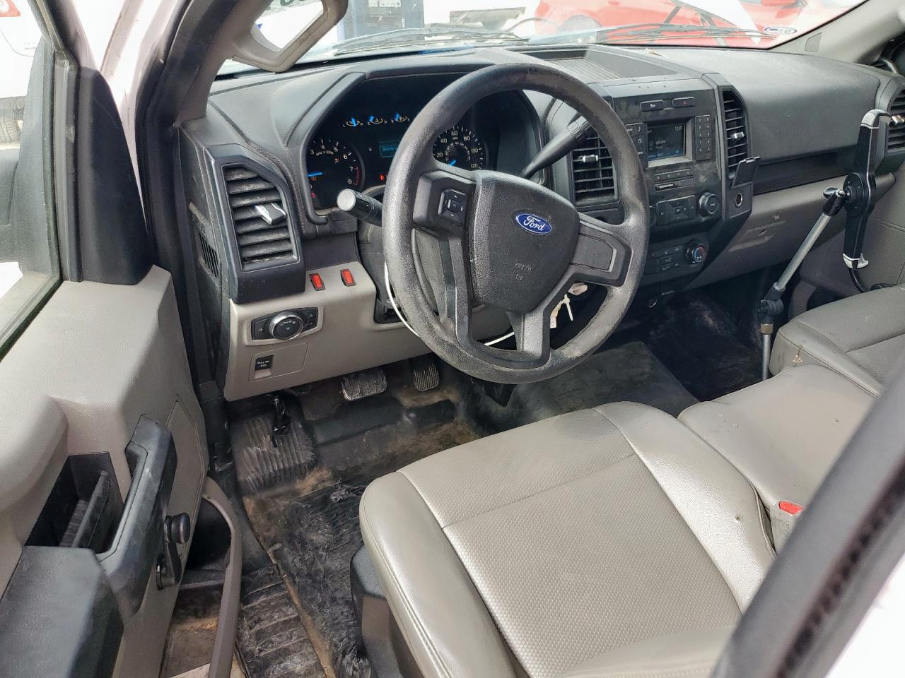 2017 Ford F150 VIN: 1FTMF1C81HKE48528 Lot: 87469315