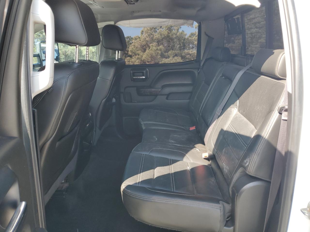 2015 GMC Sierra K2500 Denali VIN: 1GT120E80FF573662 Lot: 89630325