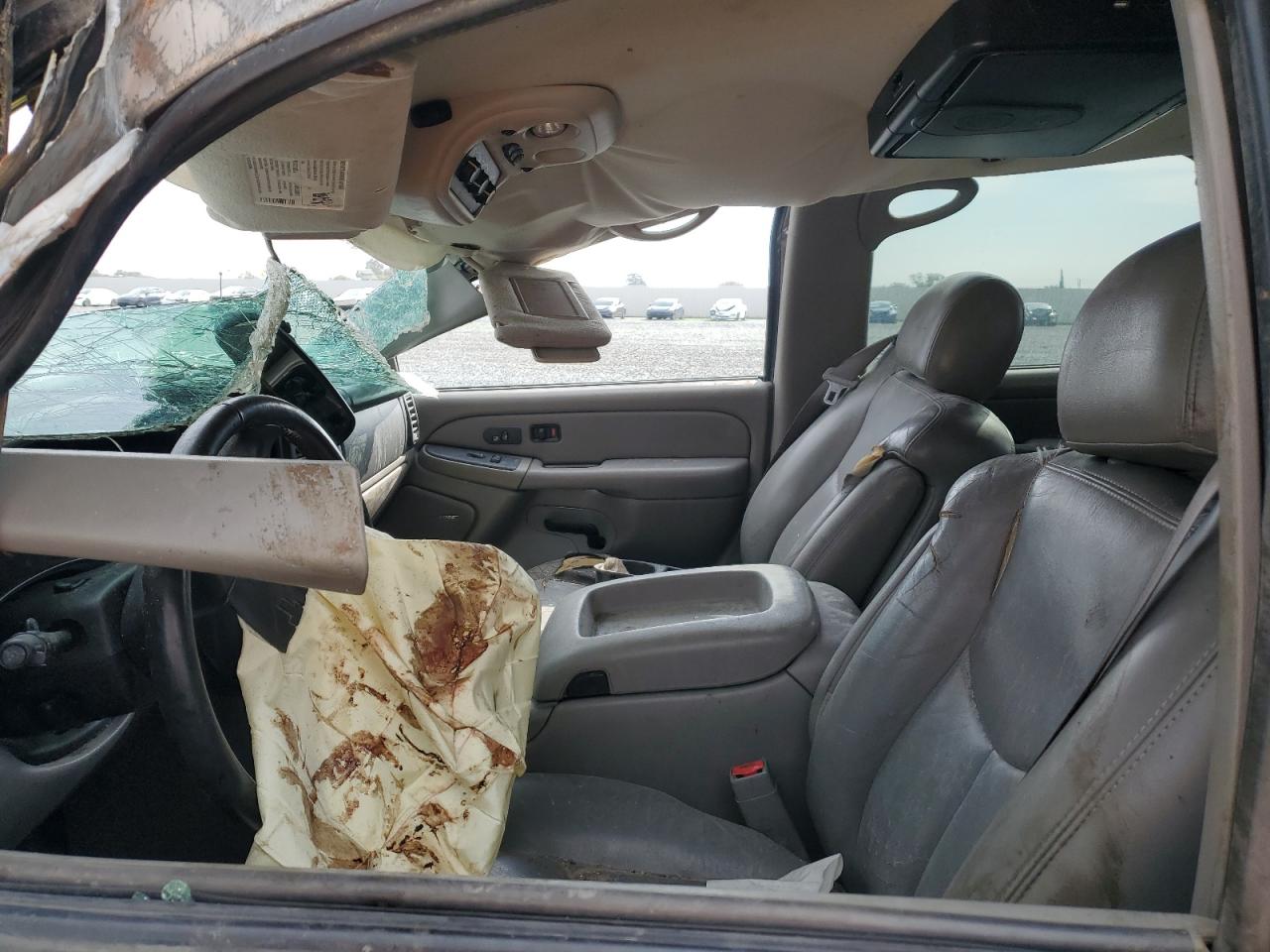 2004 Chevrolet Tahoe K1500 VIN: 1GNEK13T24R205100 Lot: 82677285