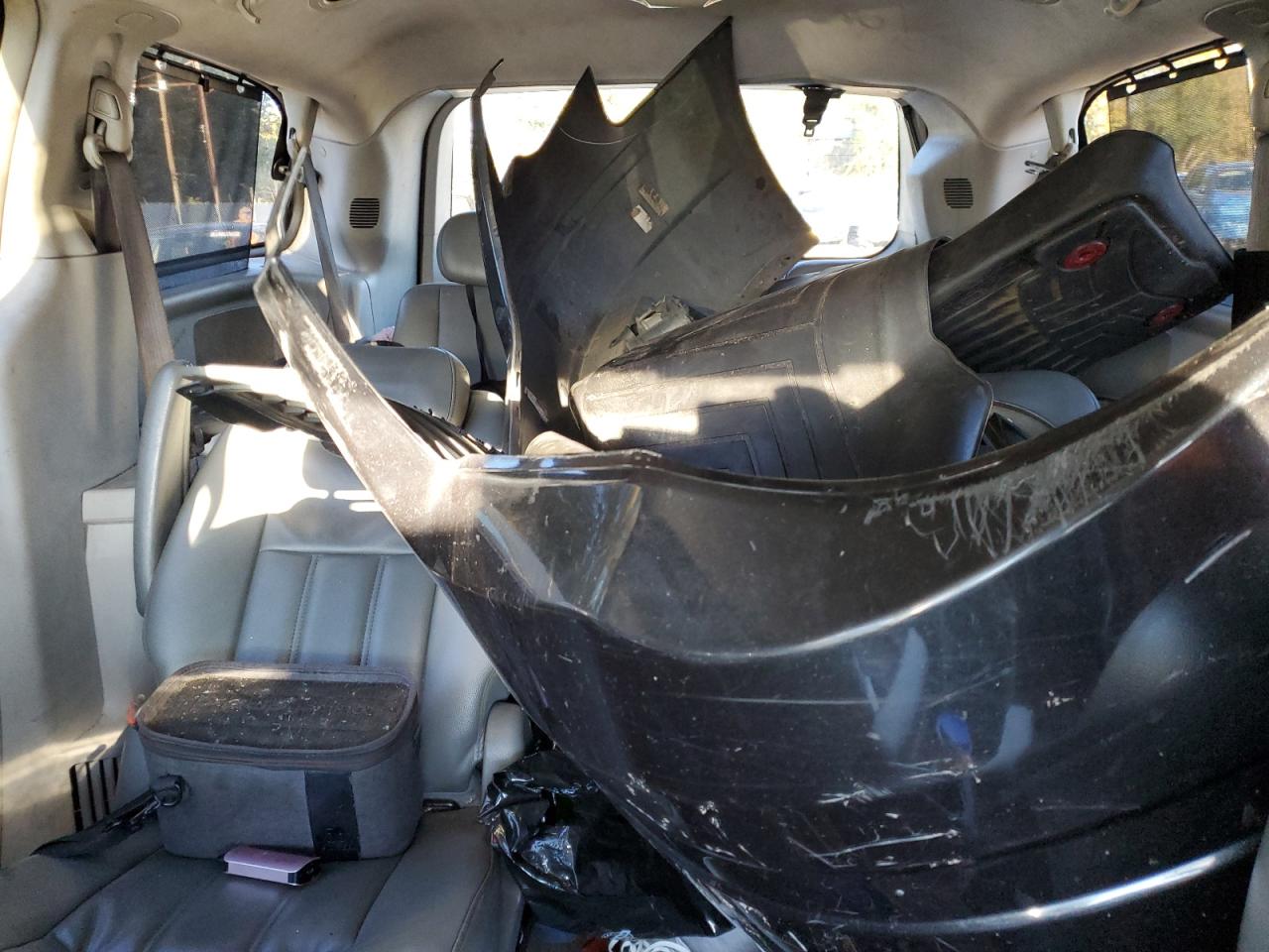 2010 Chrysler Town & Country Touring VIN: 2A4RR5D18AR310234 Lot: 82462855