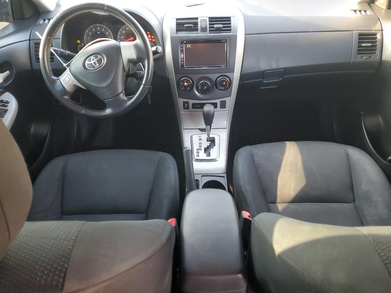 2010 Toyota Corolla Base VIN: 1NXBU4EE8AZ171688 Lot: 84845545