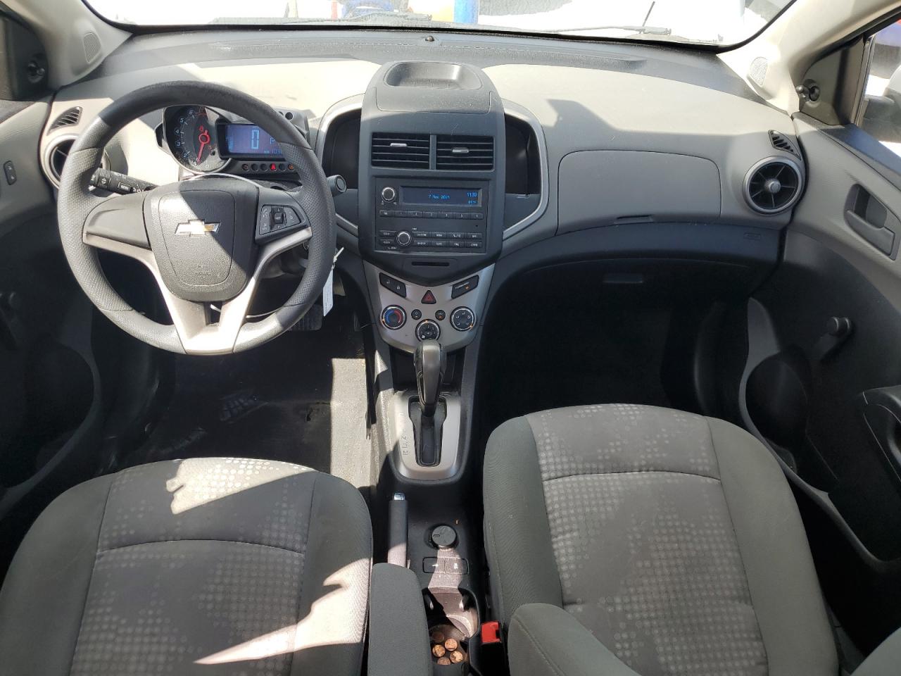 2015 Chevrolet Sonic Ls VIN: 1G1JA5SH4F4104745 Lot: 82349225