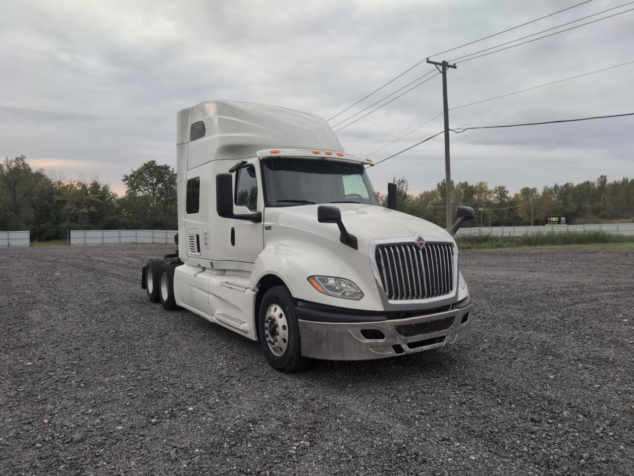 2020 Intl Lt625 - Trucks Semi Truck white null diesel 3HSDZAPR7LN821858 photo #1