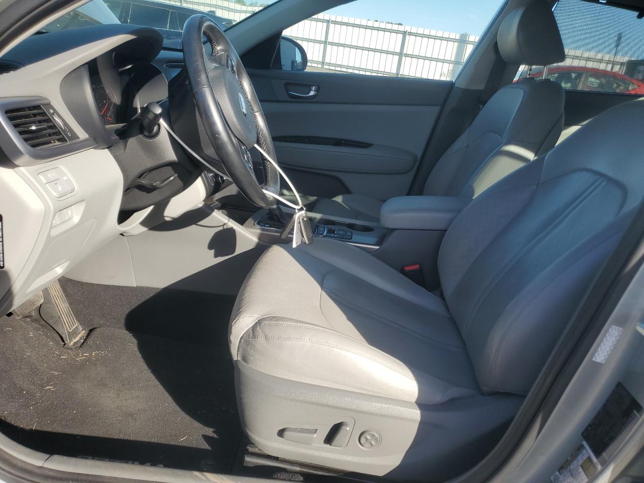 2017 Kia Optima Plug-In Hybrid VIN: KNAGV4LD1H5009128 Lot: 83924145