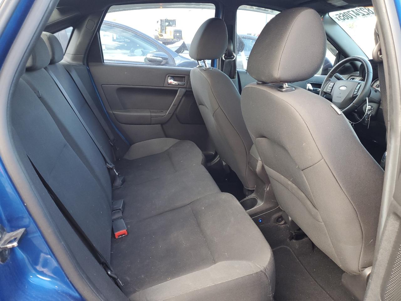 2010 Ford Focus Ses VIN: 1FAHP3GN2AW165392 Lot: 82247065
