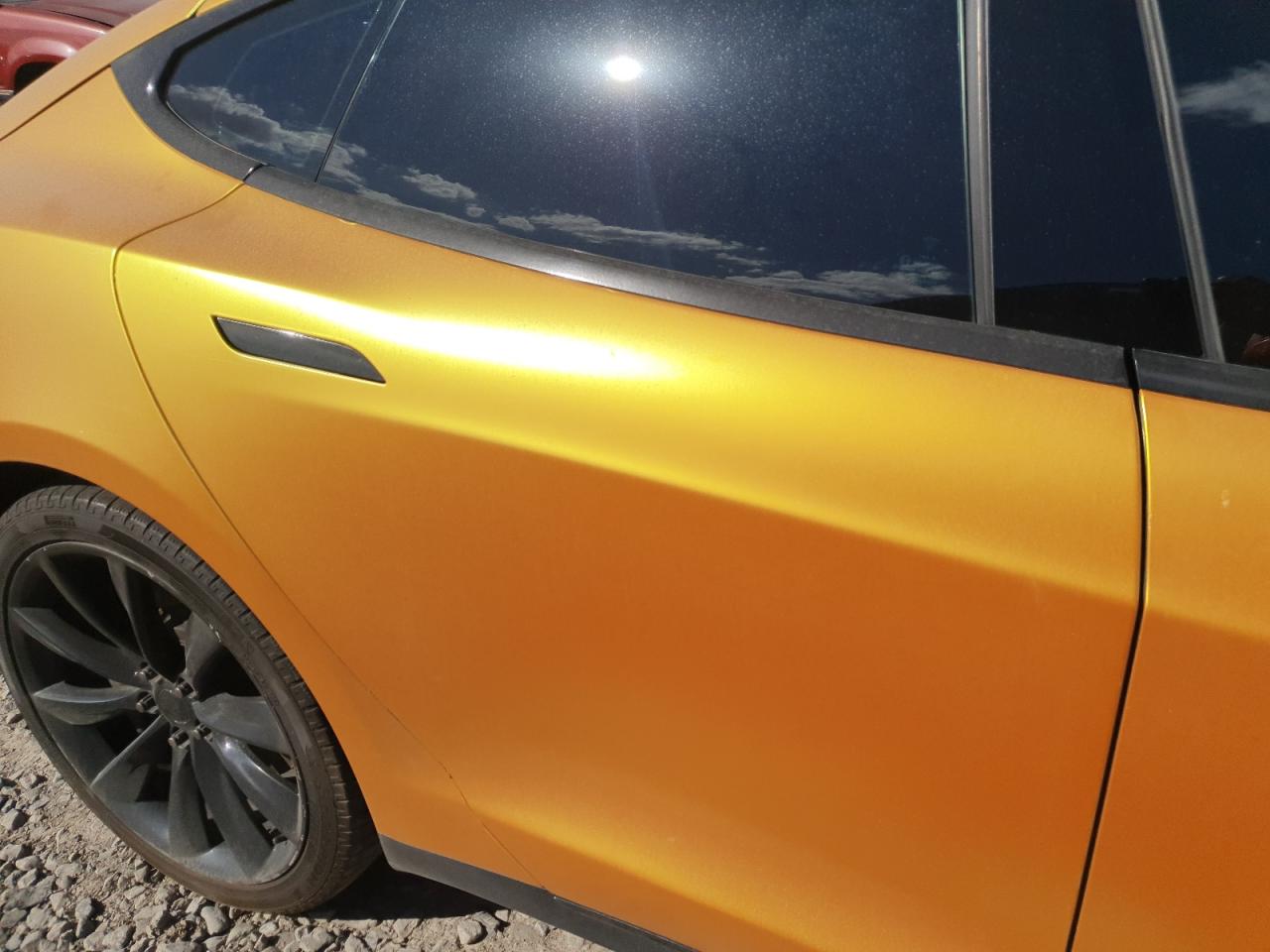 2014 Tesla Model S VIN: 5YJSA1H13EFP32298 Lot: 85898535