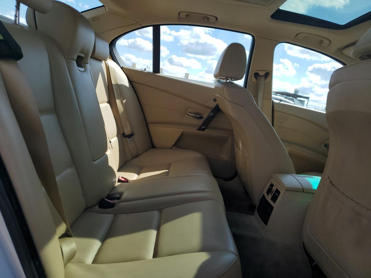 2007 BMW 525 I VIN: WBANE53517CW68973 Lot: 82521205