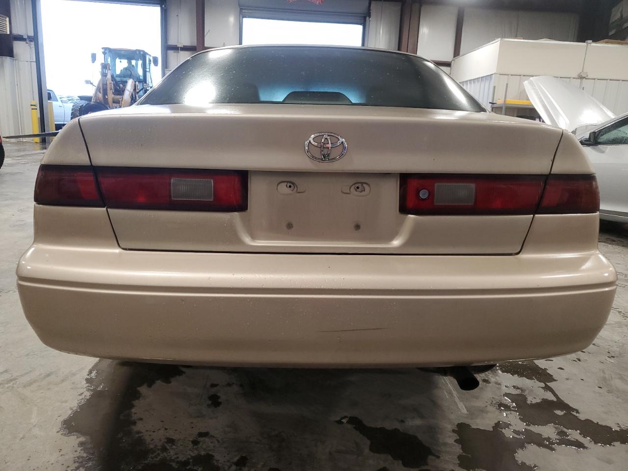 1999 Toyota Camry Ce VIN: 4T1BG22K3XU422311 Lot: 85317265