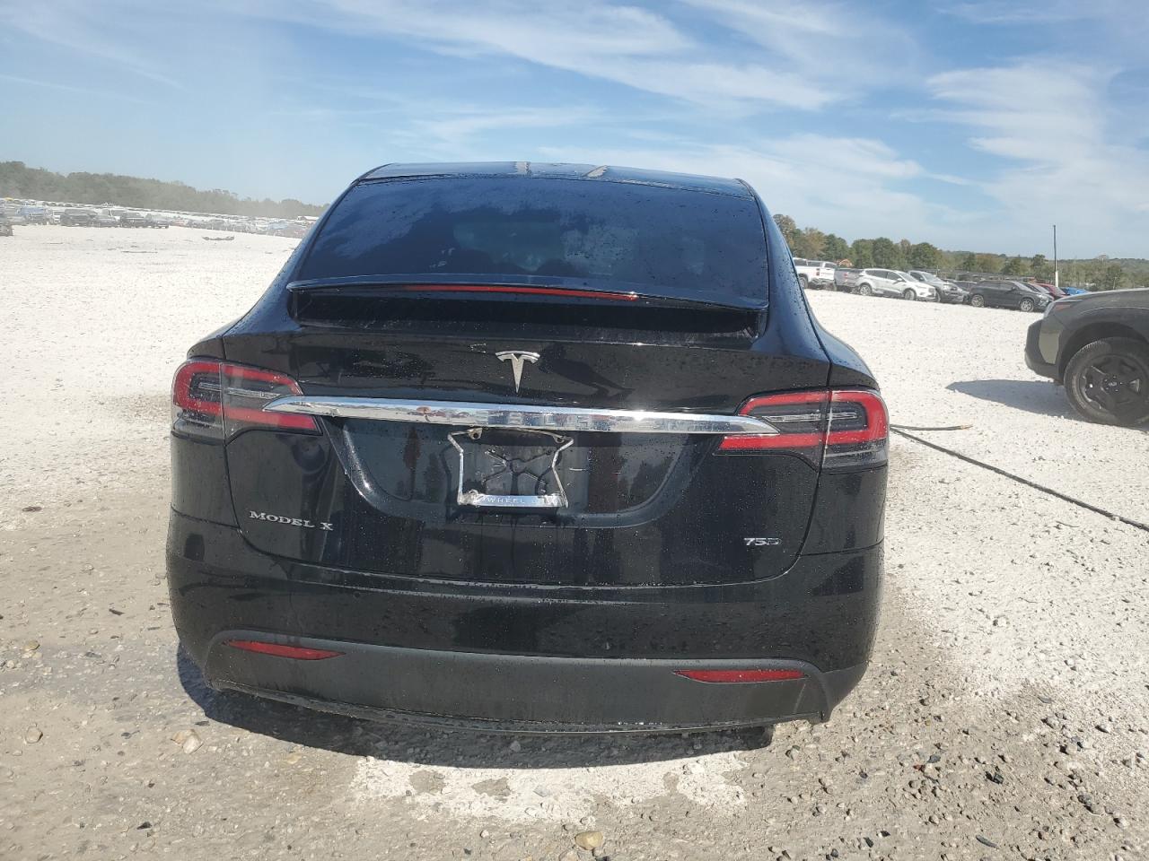 2018 Tesla Model X VIN: 5YJXCDE28JF121577 Lot: 84955175