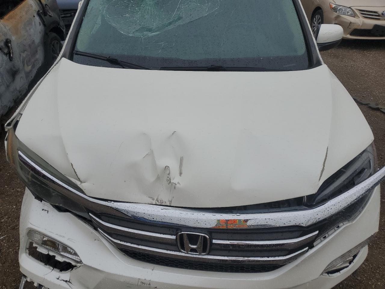 2016 Honda Pilot Exln VIN: 5FNYF6H76GB017287 Lot: 82216105