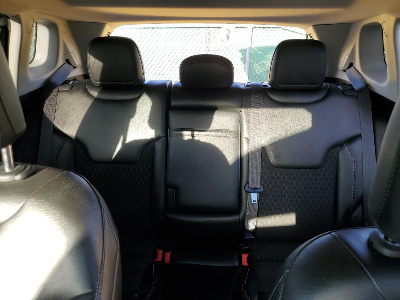 2018 Jeep Compass Latitude VIN: 3C4NJDBB0JT178360 Lot: 86468695