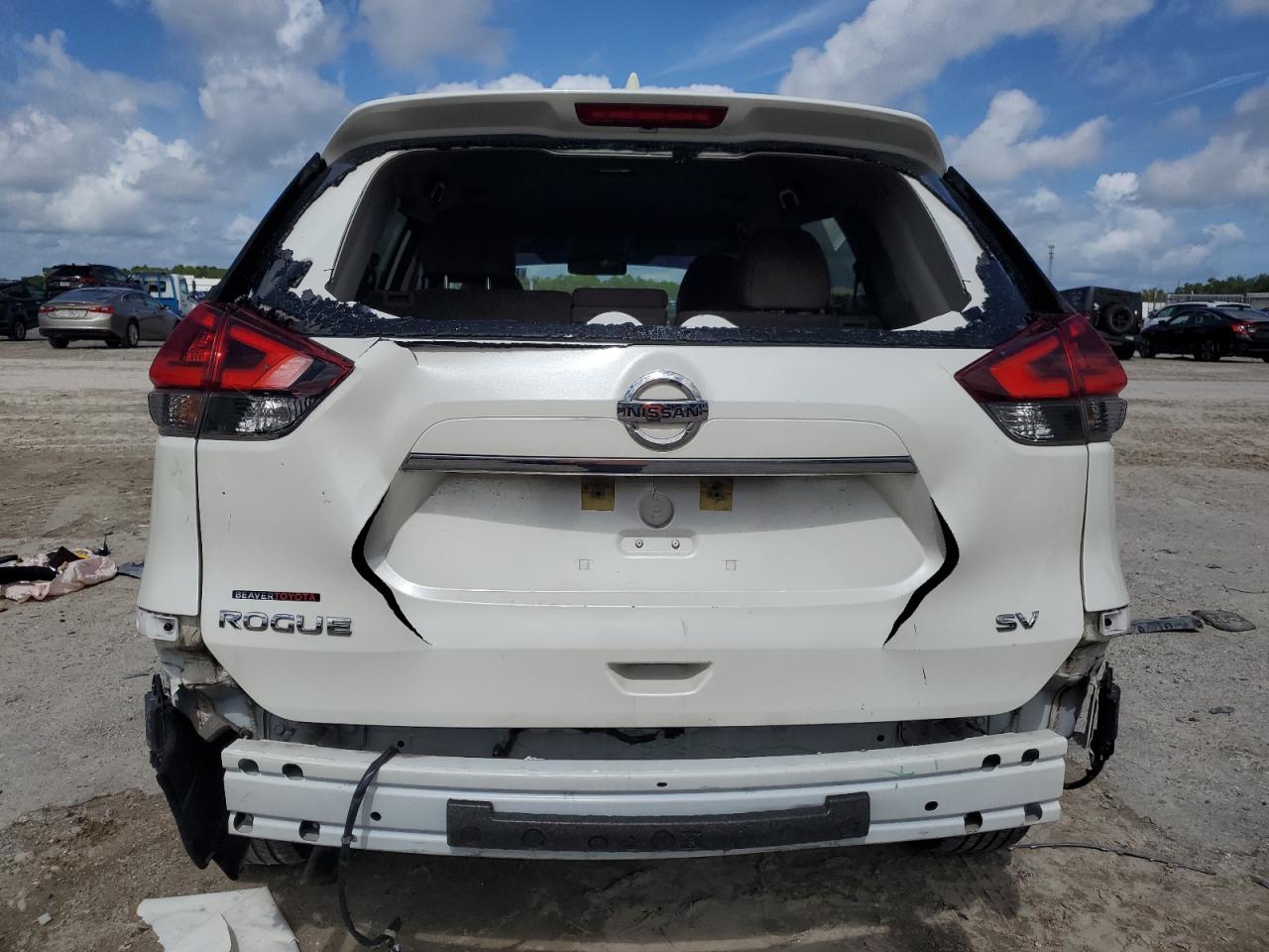 2018 Nissan Rogue S VIN: KNMAT2MT0JP597736 Lot: 85120225