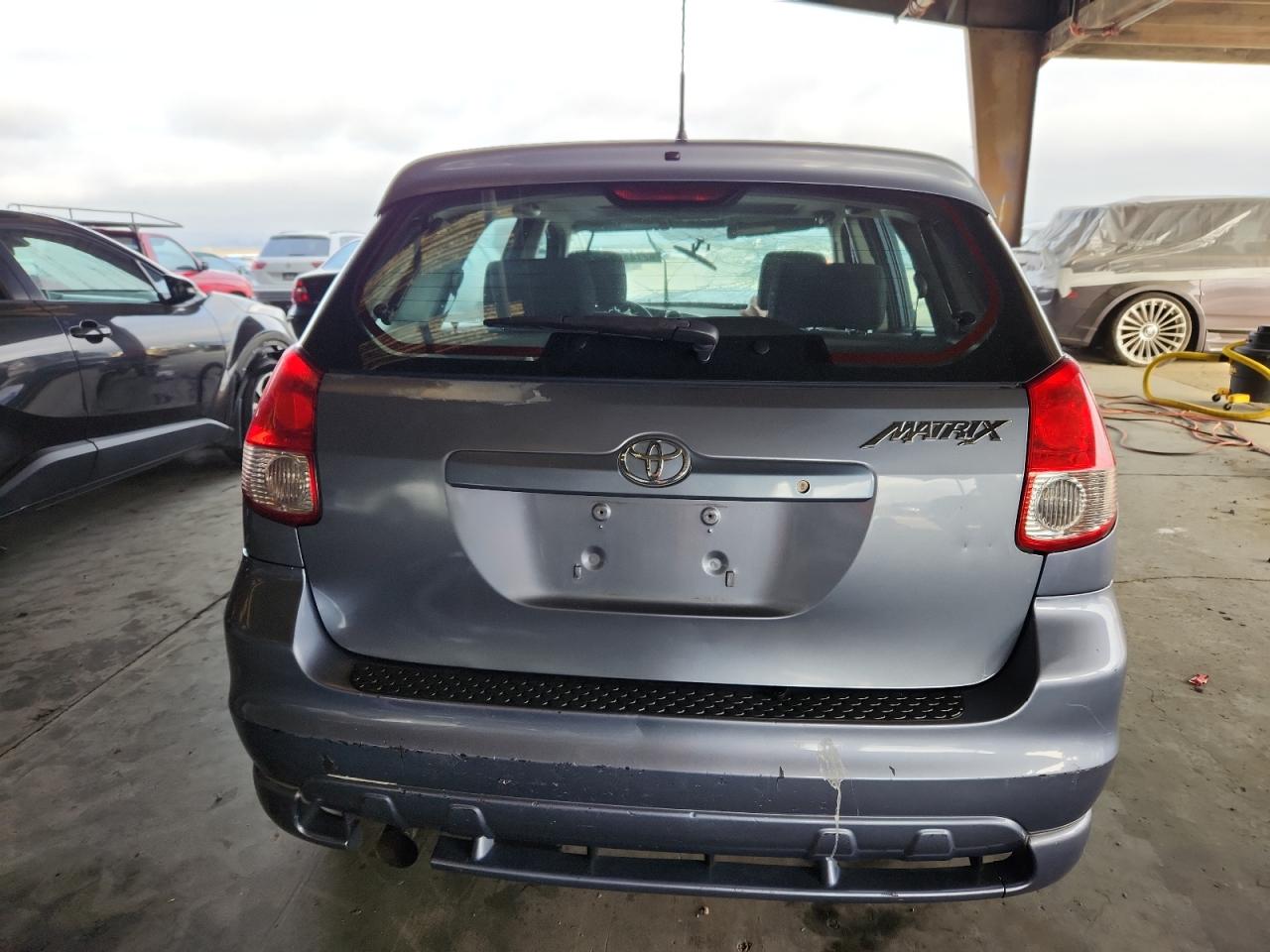 2004 Toyota Corolla Matrix Xr VIN: 2T1KR32E14C281861 Lot: 82744295