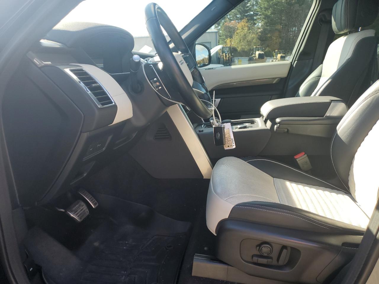 2023 Land Rover Discovery Metropolitan Edition VIN: SALRW4EU8P2473175 Lot: 87425985