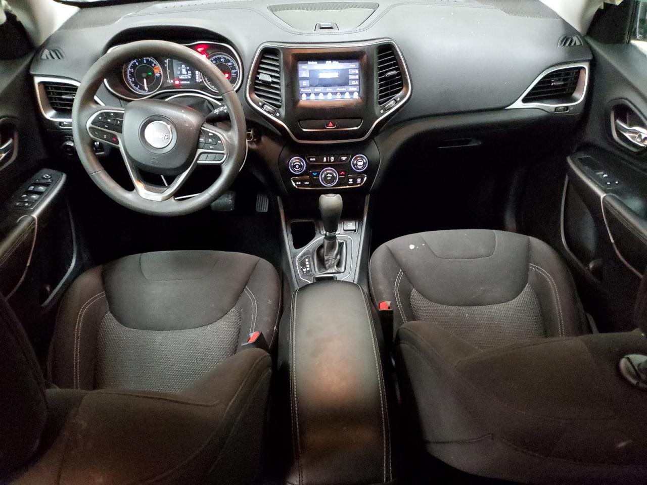 2019 Jeep Cherokee Latitude VIN: 1C4PJLCB0KD241143 Lot: 86598155