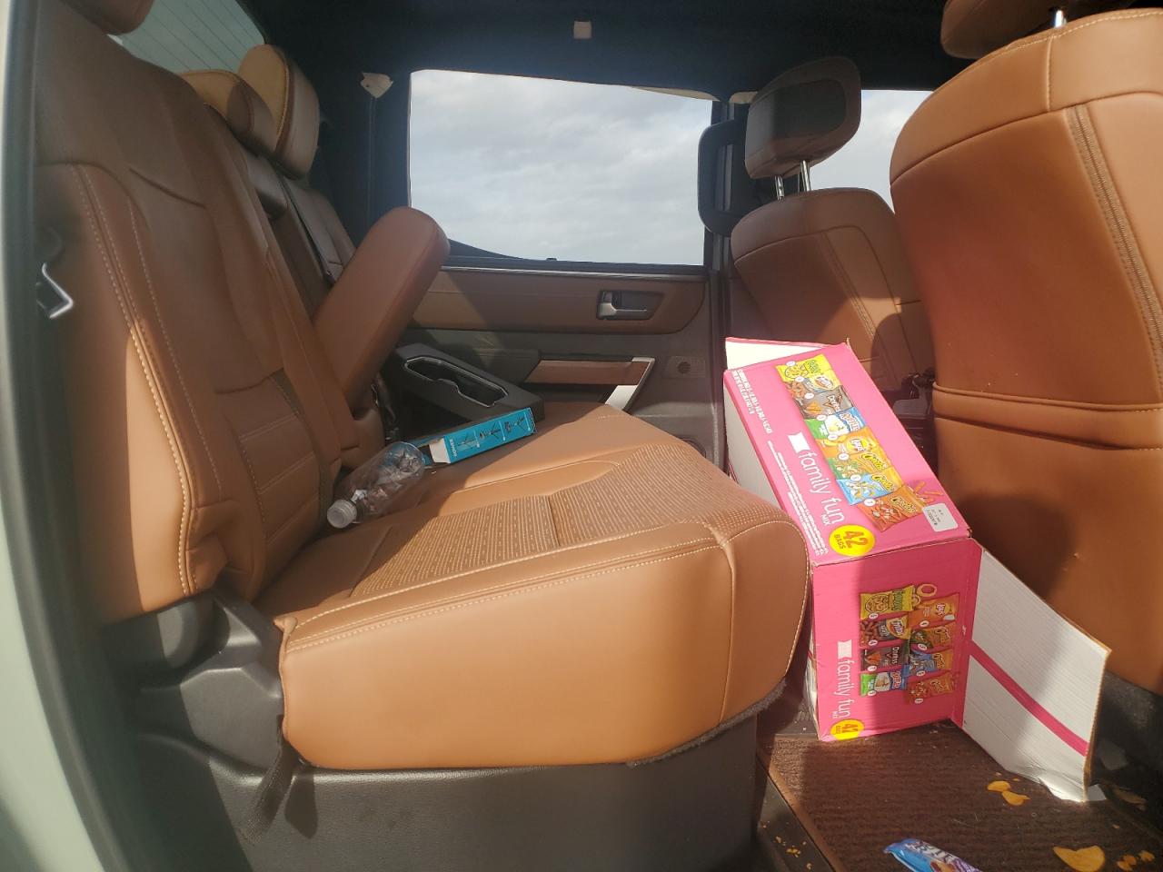 2024 Toyota Tundra Crewmax Platinum VIN: 5TFMA5DB1RX226690 Lot: 82187565