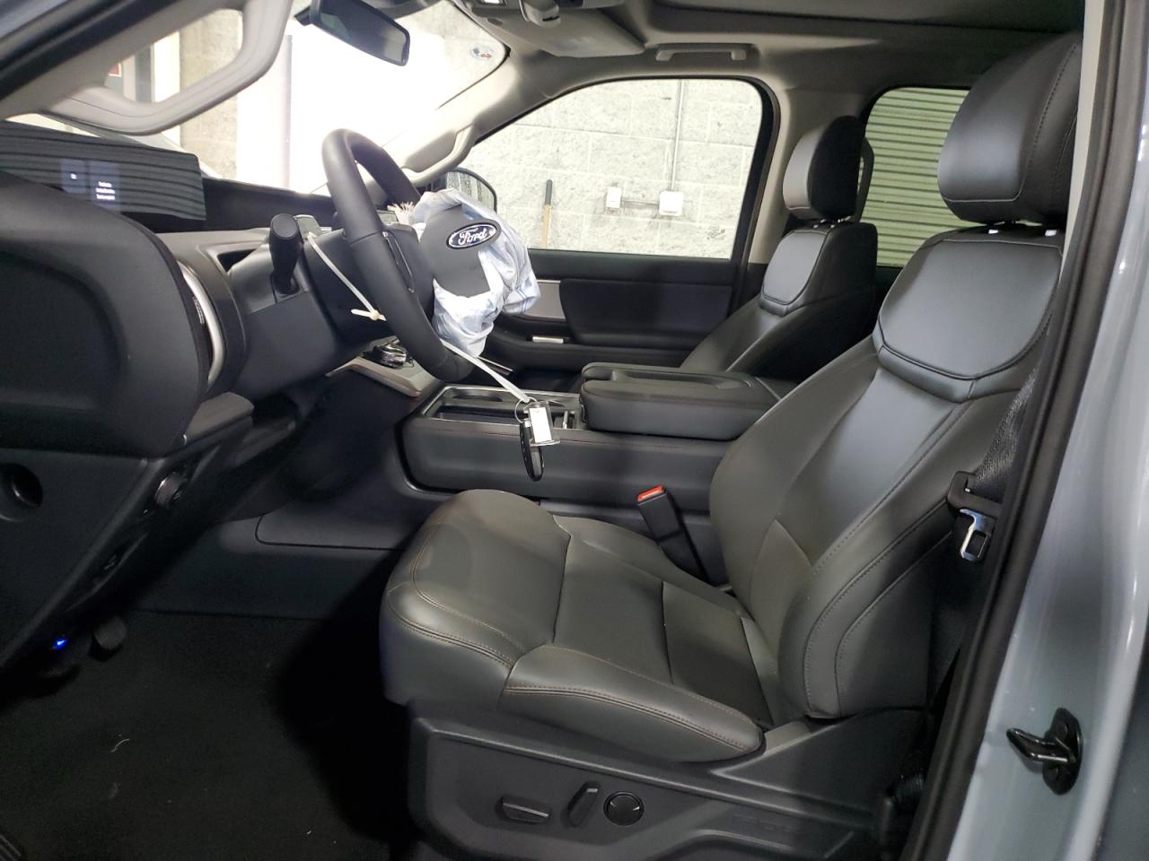 2025 Ford Expedition Active VIN: 1FMJU1J81SEA43086 Lot: 84986615