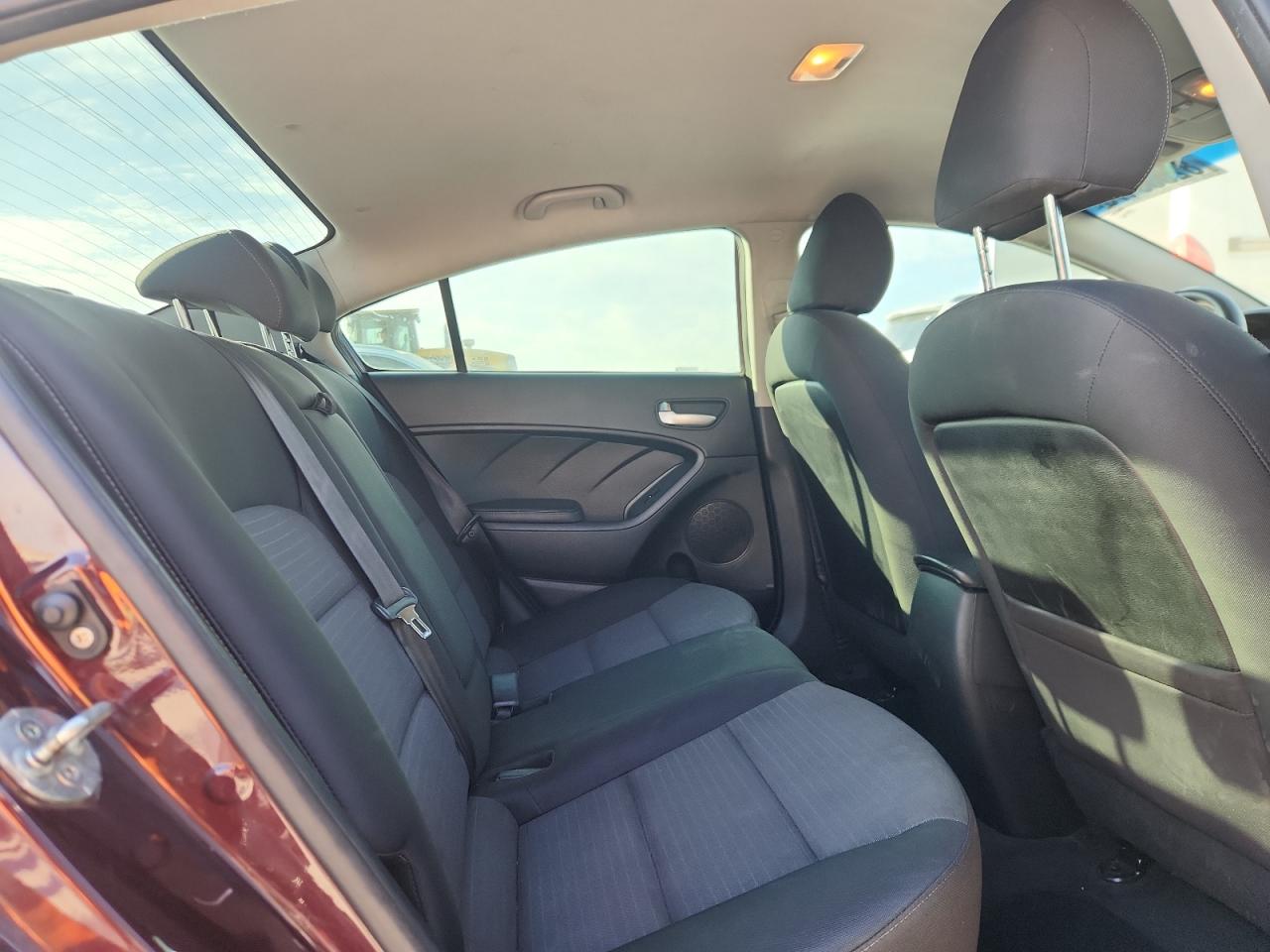 2018 Kia Forte Lx VIN: 3KPFL4A7XJE171237 Lot: 82539475