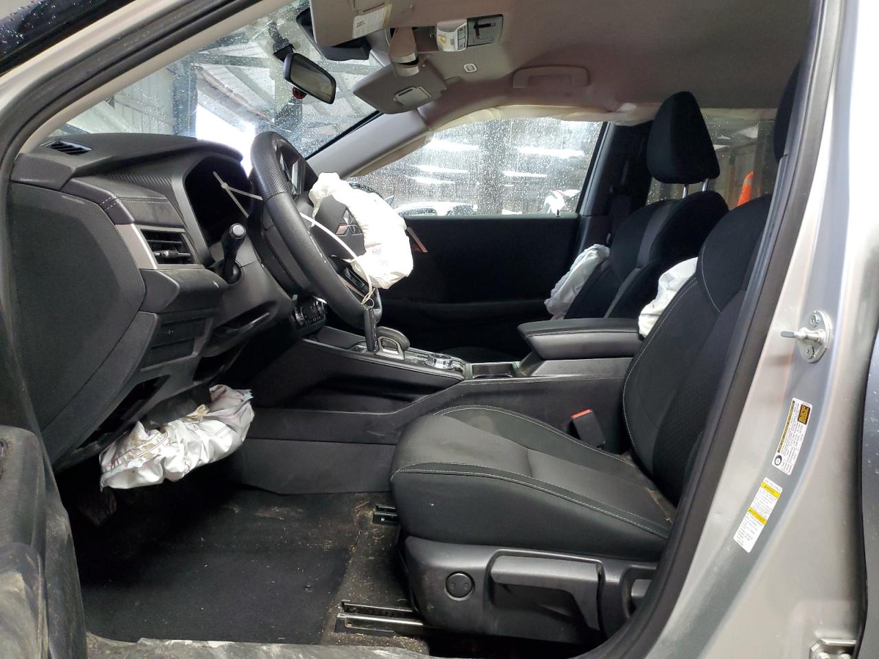 2024 Mitsubishi Outlander Es VIN: JA4J4UA82RZ046744 Lot: 90471035