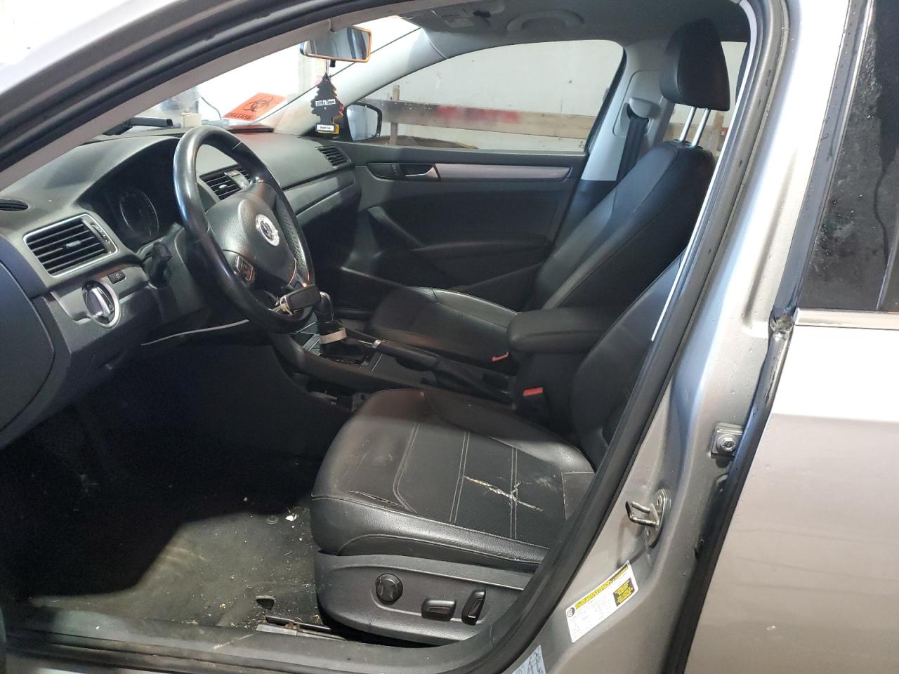 2014 Volkswagen Passat S VIN: 1VWAT7A31EC022976 Lot: 84904285