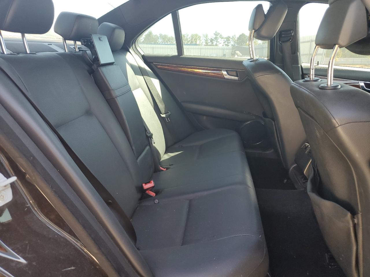 2010 Mercedes-Benz C 300 4Matic VIN: WDDGF8BB6AF521321 Lot: 82393115