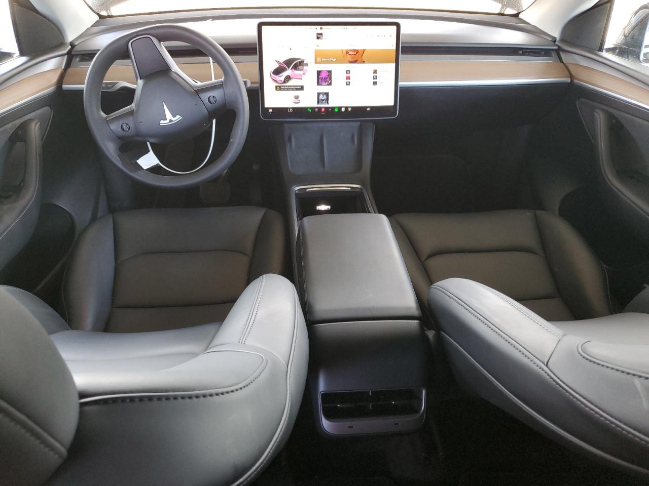 2025 Tesla Model Y VIN: 7SAYGDEE2SF286161 Lot: 85193635