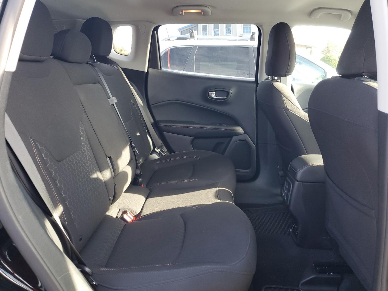 2020 Jeep Compass Sport VIN: 3C4NJDAB9LT210033 Lot: 87058655