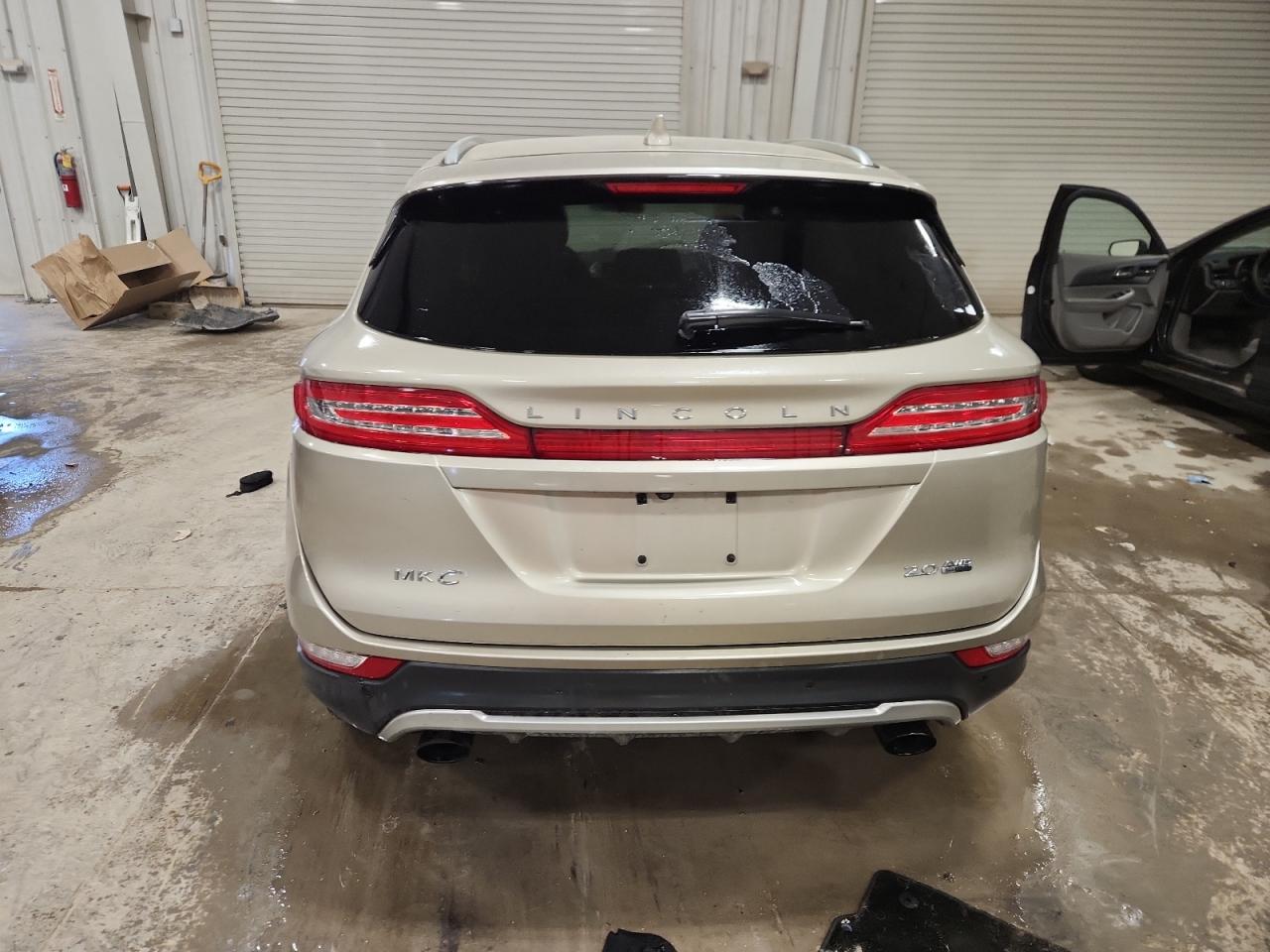 2015 Lincoln Mkc VIN: 5LMCJ2A96FUJ40695 Lot: 89650305